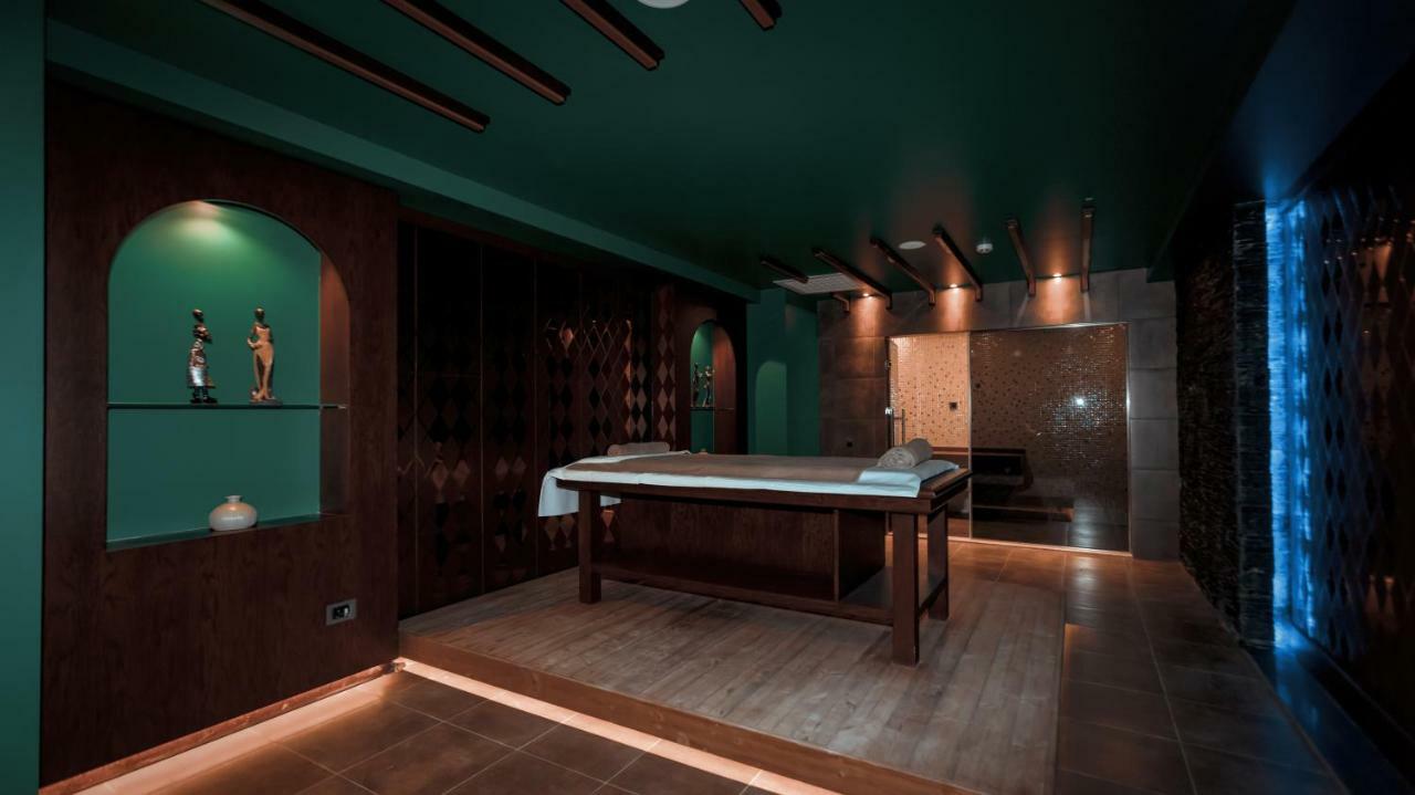 Midtown Hotel บากู ภายนอก รูปภาพ